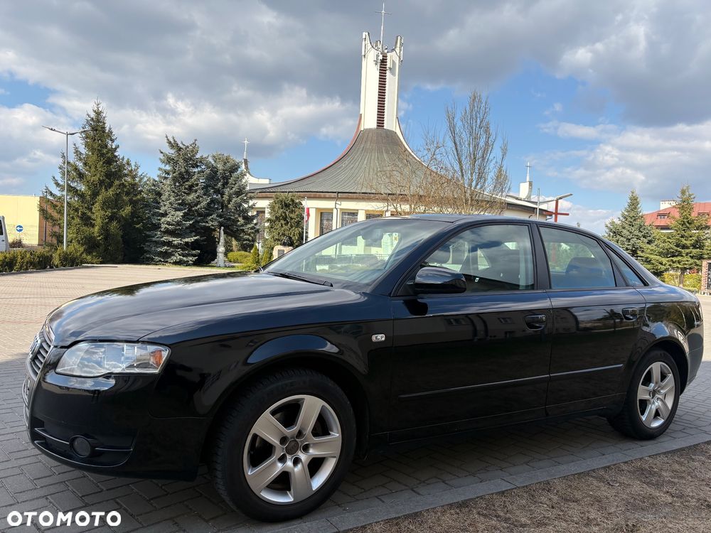 Audi A4 Limousine 2.0 TDI - 30