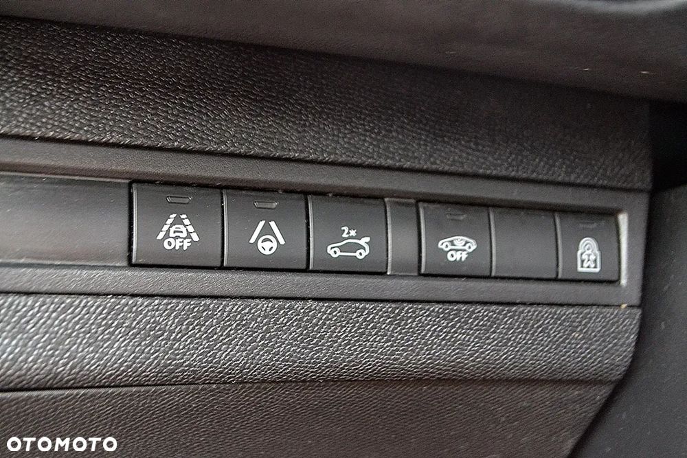Peugeot 3008 BlueHDi 130 Stop & Start EAT8 GT Pack - 37