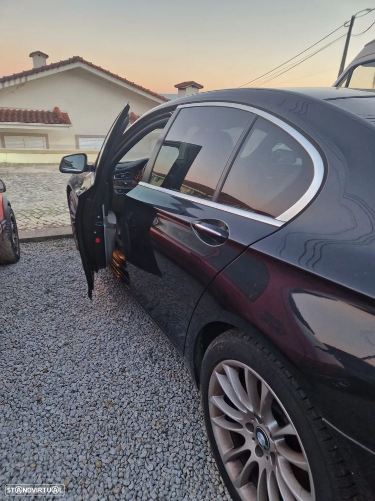 BMW 740 d Pack M - 9