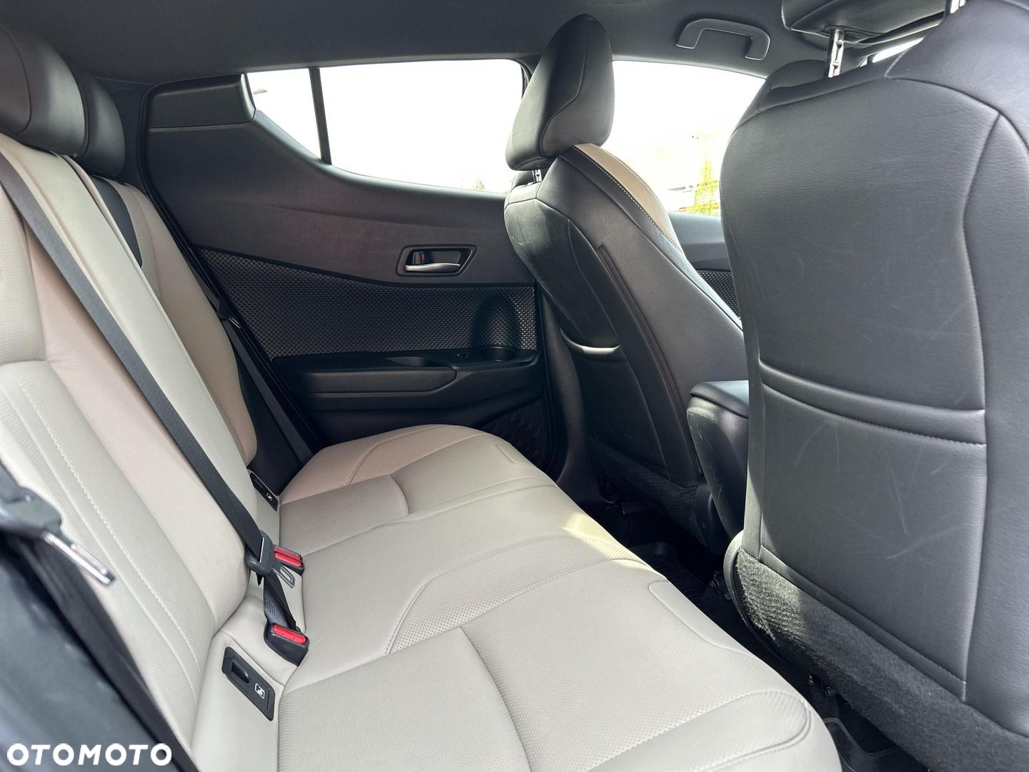Toyota C-HR 1.8 Hybrid Selection - 9