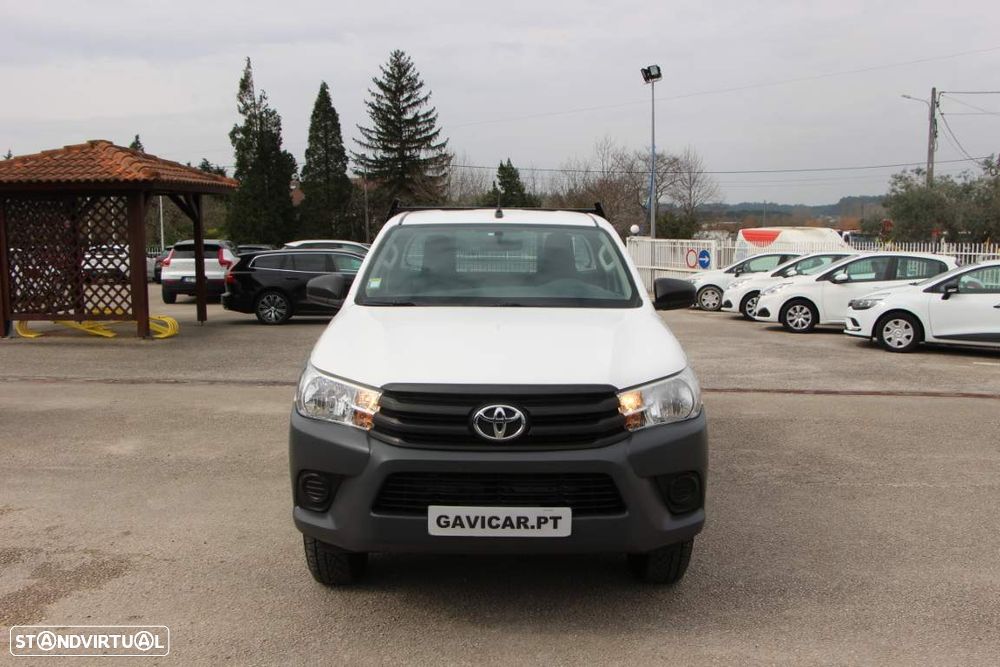 Toyota Hilux 2.4 D-4D 4WD CS CH - 4