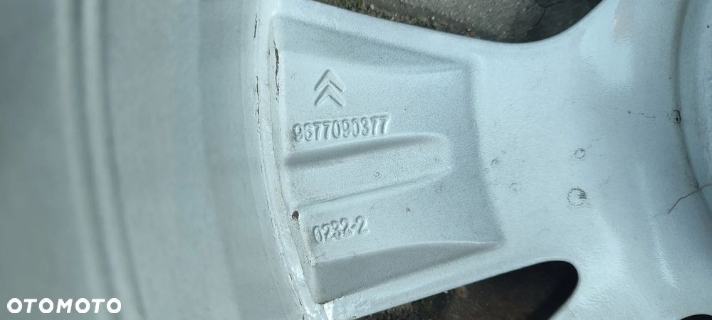 FELGI ALUMINIOWE 9677090377 5x108 7Jx17 CALI ET50 CITROEN PICASSO 4 SZTUKI KOMPLET - 9