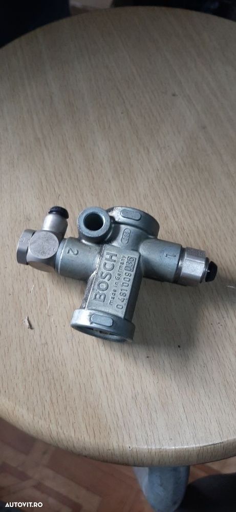 Supapa de reglare a presiunii Bosch 0481009036 - 3