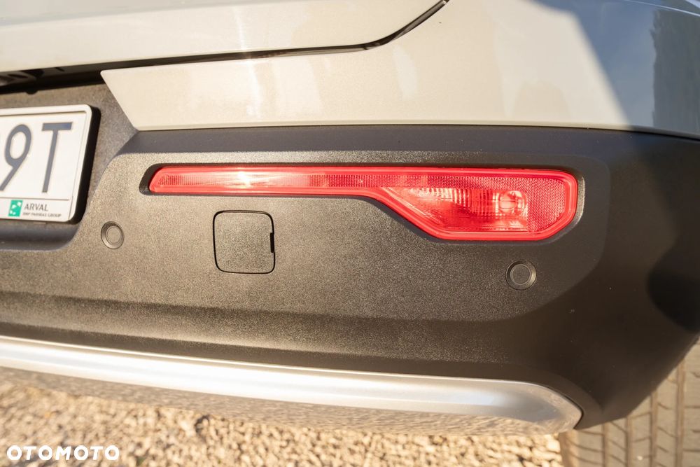 Volvo XC 40 B3 Essential - 12