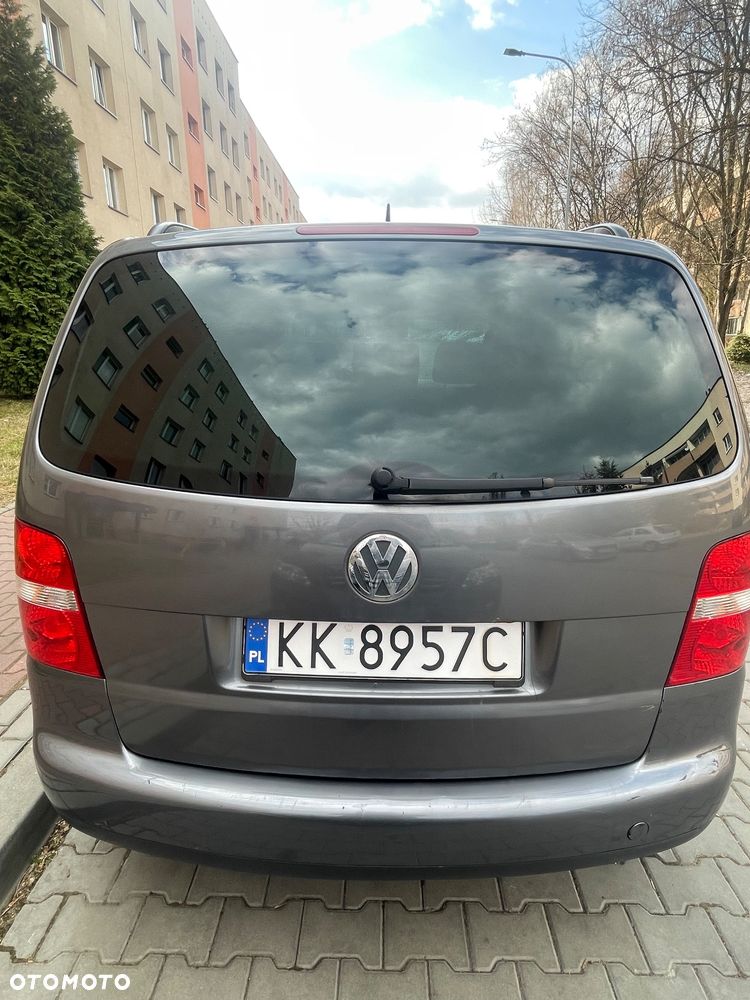 Volkswagen Touran 2.0 TDI Highline DSG - 7