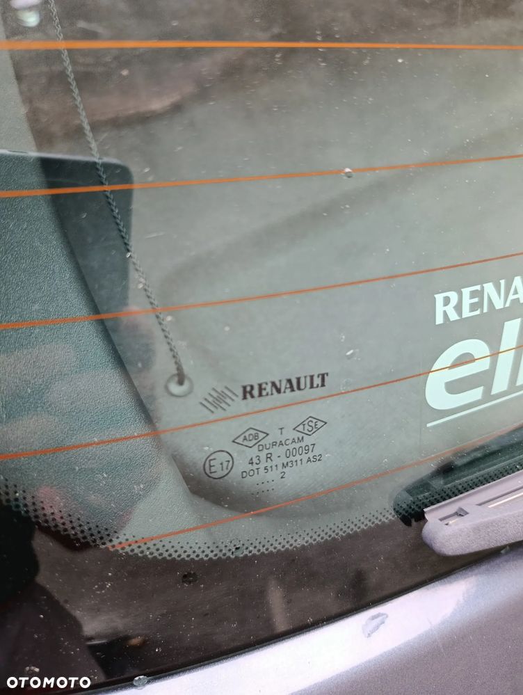 Renault Clio 1.2 16V Authentique - 11