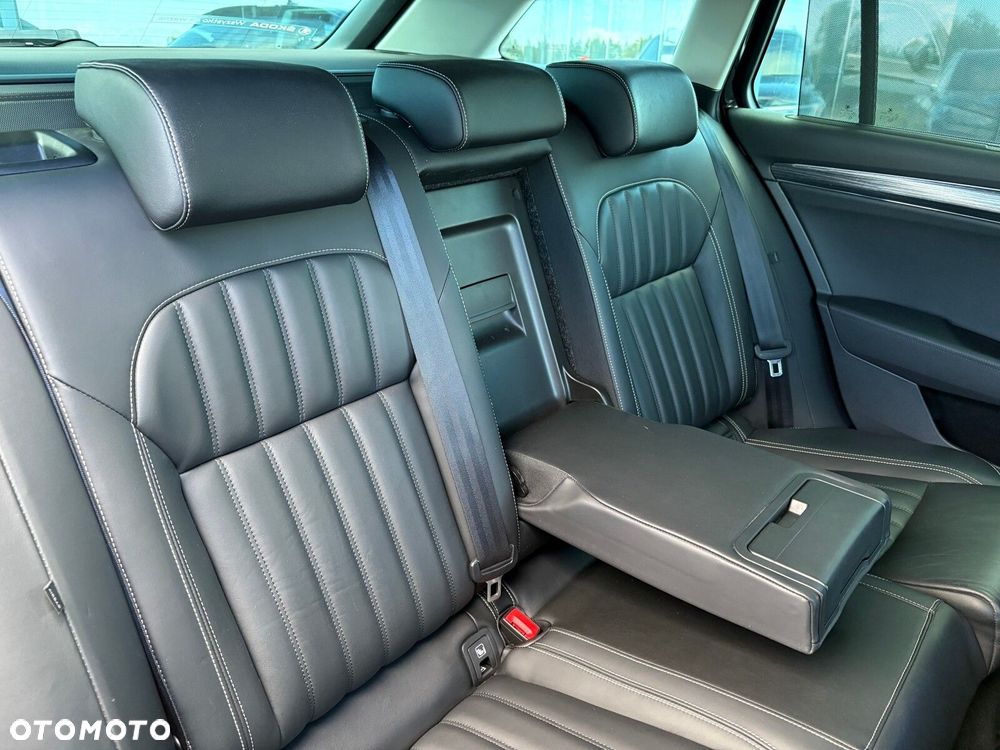 Skoda Superb 2.0 TDI SCR Style DSG - 17