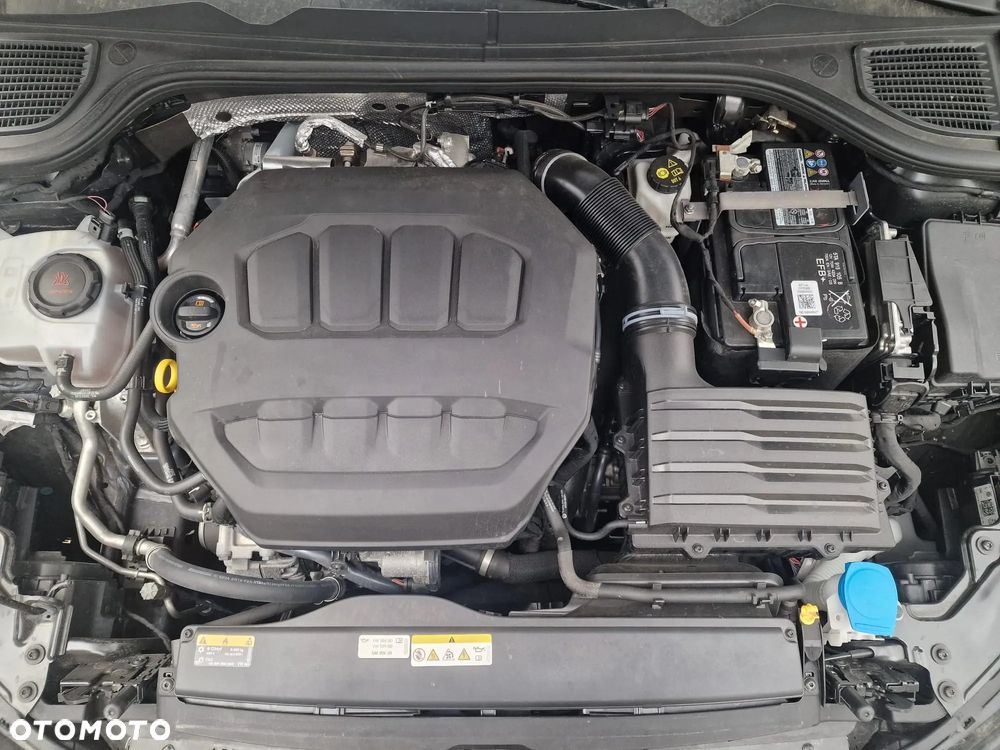 Volkswagen Golf 2.0 TSI Style DSG - 5