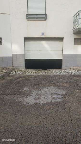 Garagem box, Nazaré - Grande imagem: 2/2