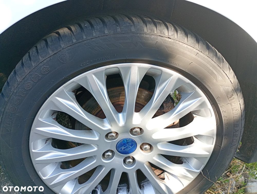 Ford Grand C-MAX - 4