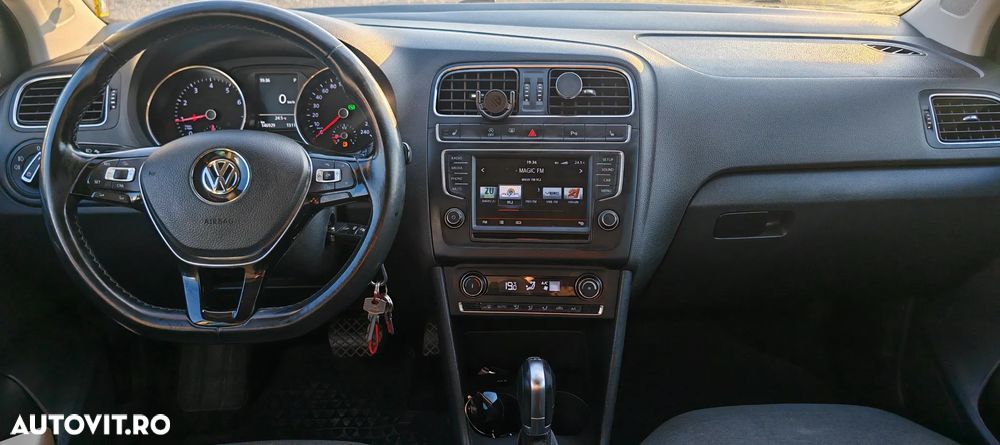 Volkswagen Polo 1.2 TSI DSG BMT Comfortline - 2