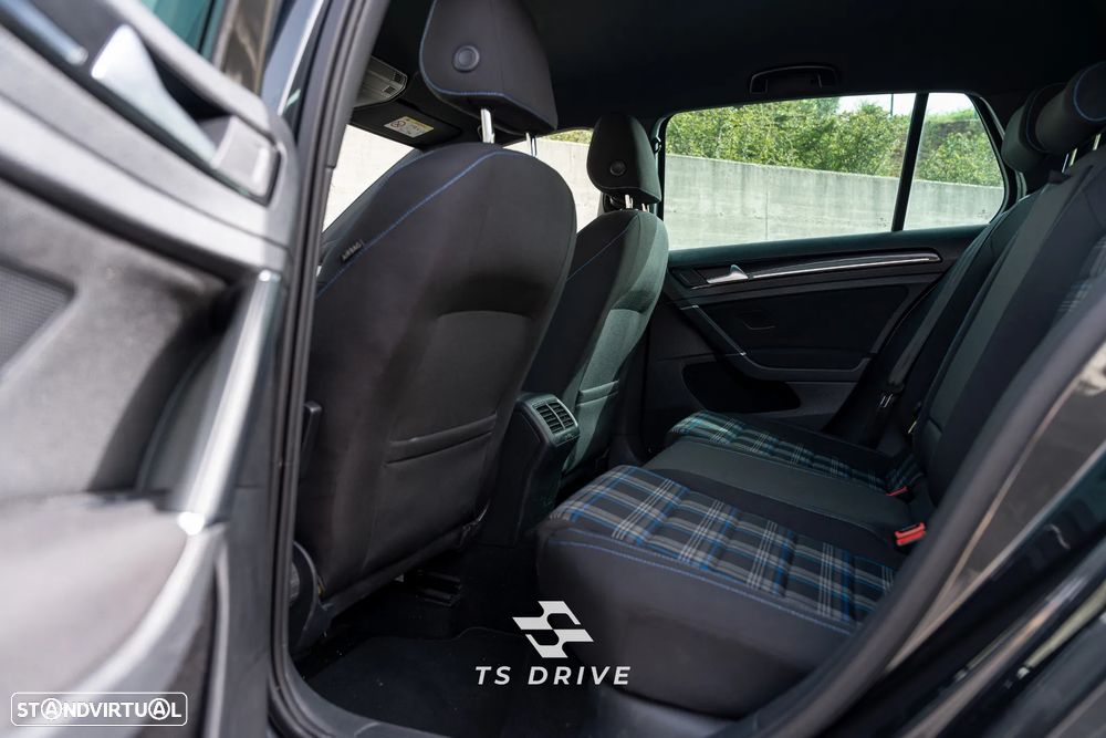 VW Golf 1.4 GTE Plug-In-Hybrid DSG - 10