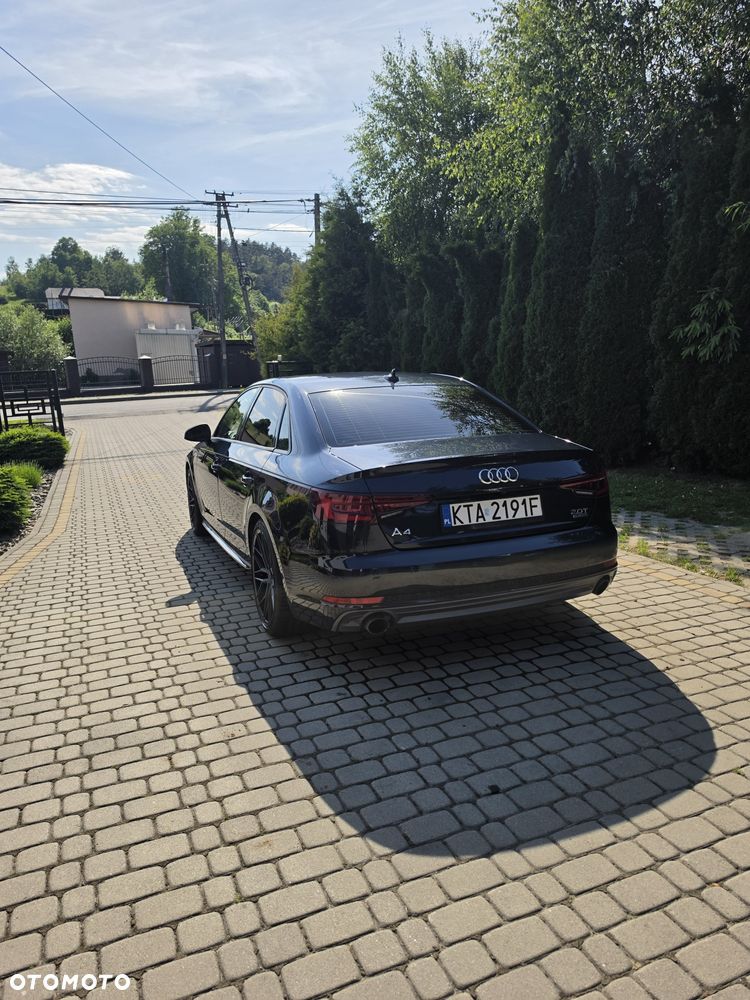 Audi A4 Limousine - 8