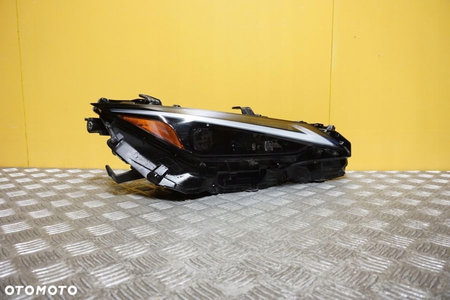 LEXUS IS IS200T IS250 IS300H IS350 2021- REFLEKTOR LAMPA LED PRAWA USA - 1