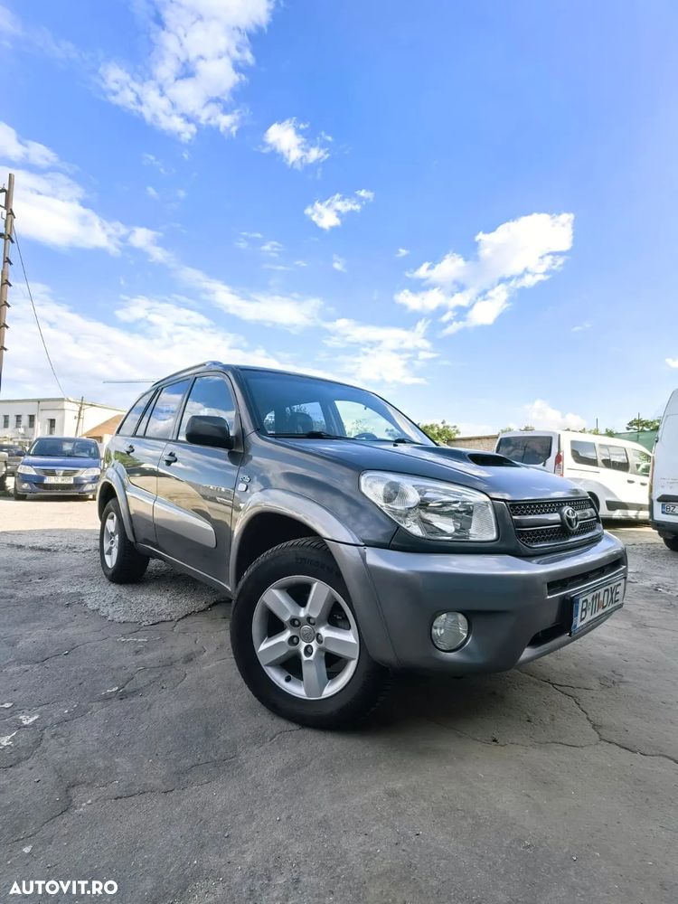 Toyota RAV4 2.0 D-4D VIP - 3