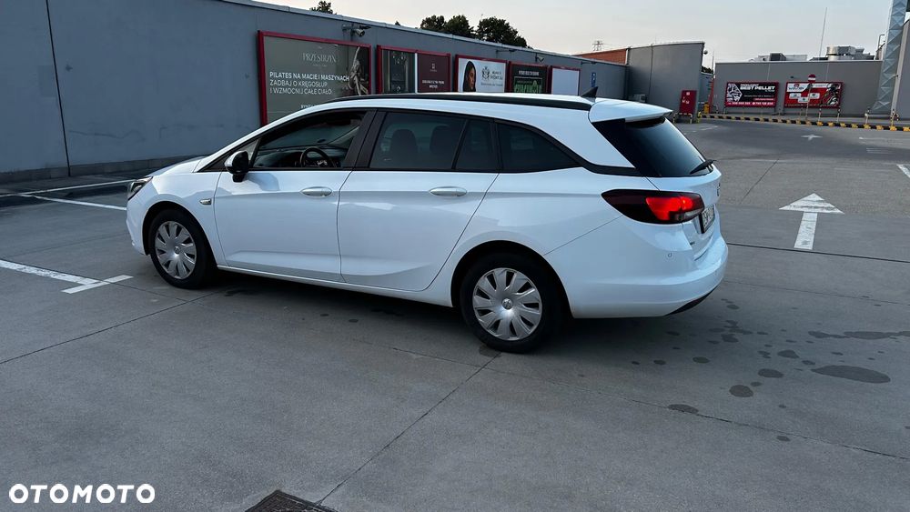 Opel Astra IV 1.6 CDTI Cosmo - 15