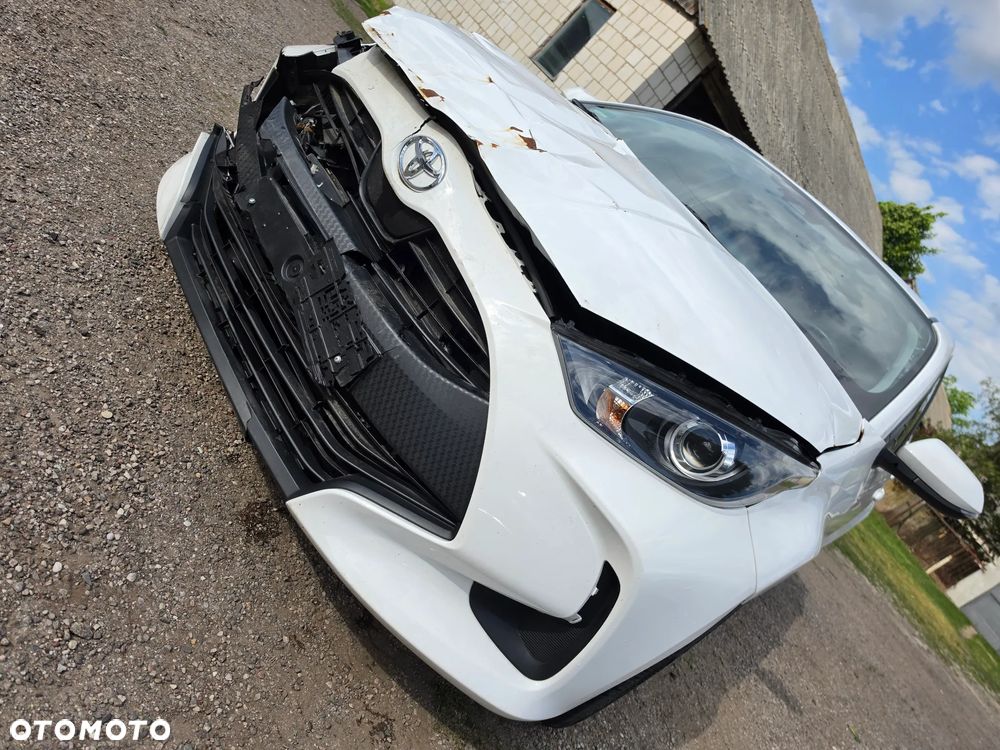 Toyota Yaris 1.0 Premium - 2