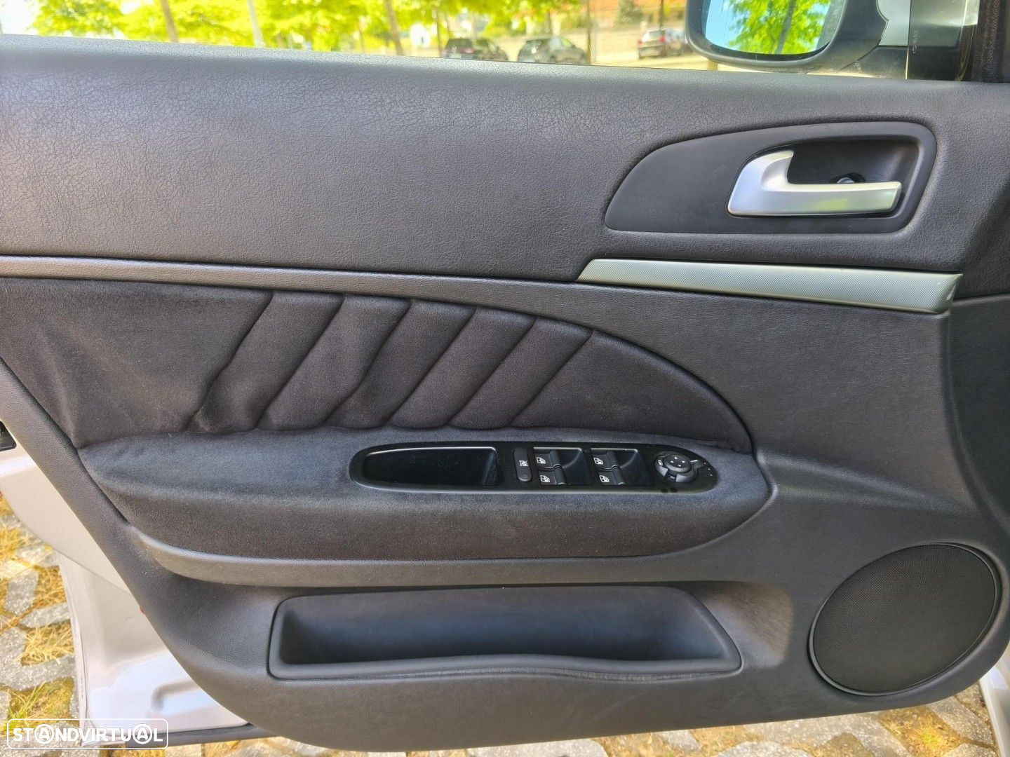 Alfa Romeo 159 1.9 JTDm 16V Sportiva - 17