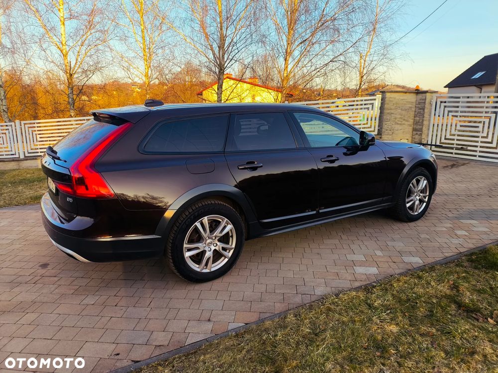 Volvo V90 Cross Country D4 AWD Geartronic - 2