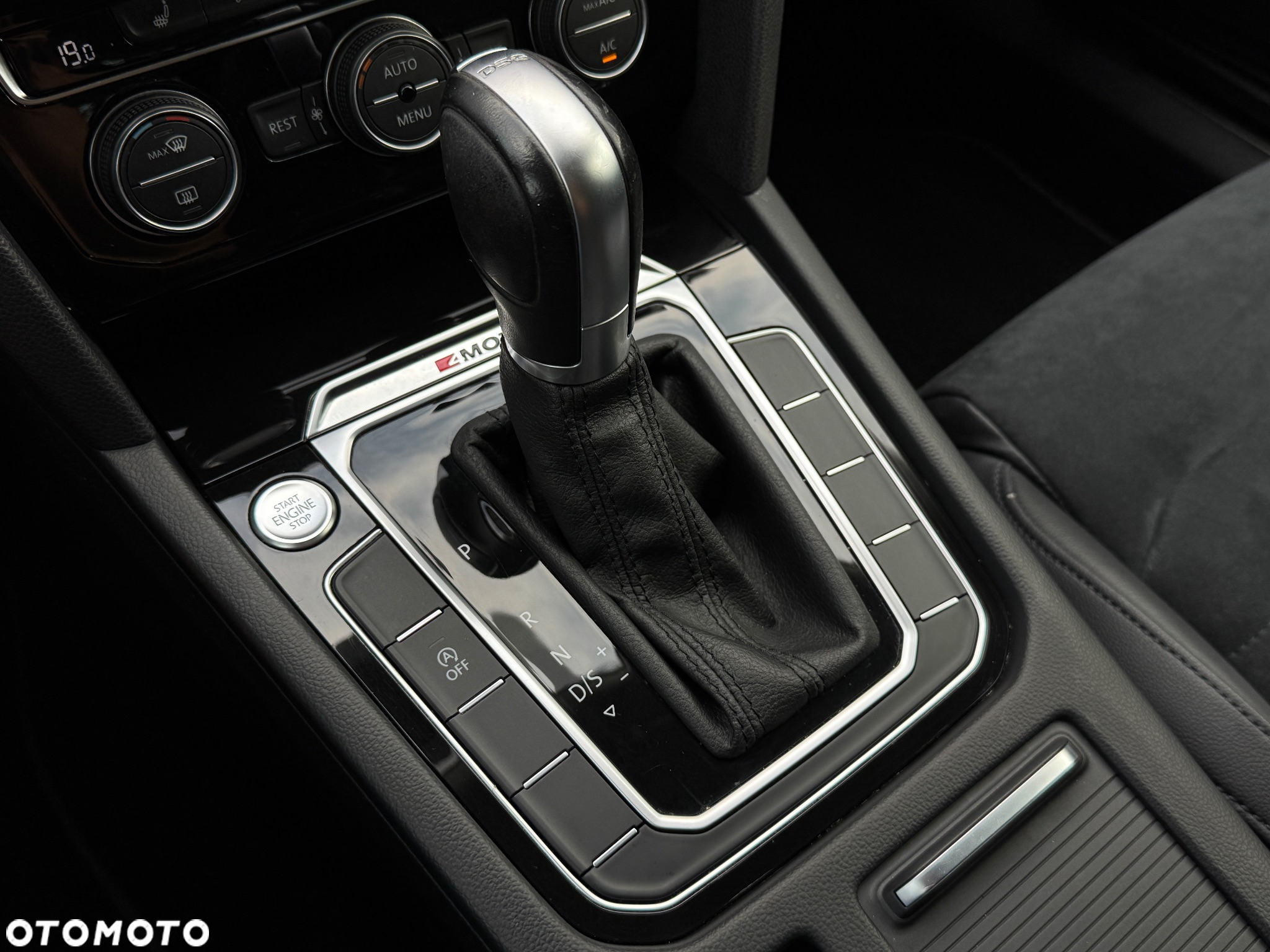 Volkswagen Passat - 18