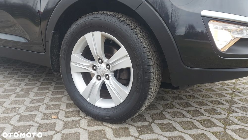 Kia Sportage 2.0 CVVT 4WD Vision - 24