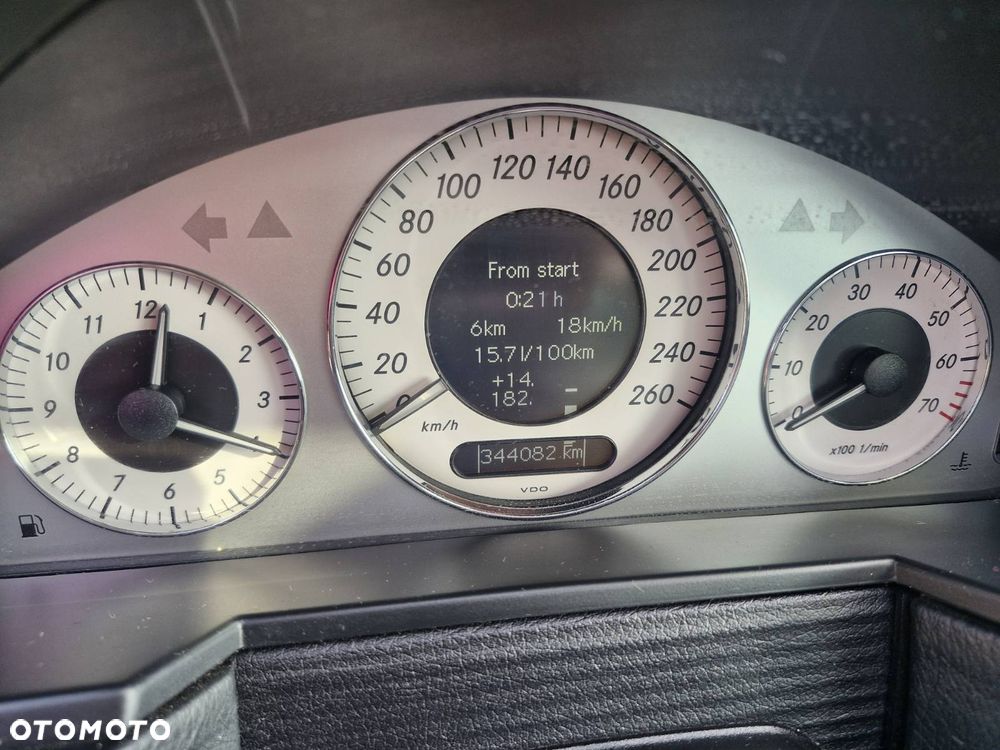 Mercedes-Benz Klasa E 280 4Matic Automatik Avantgarde - 5