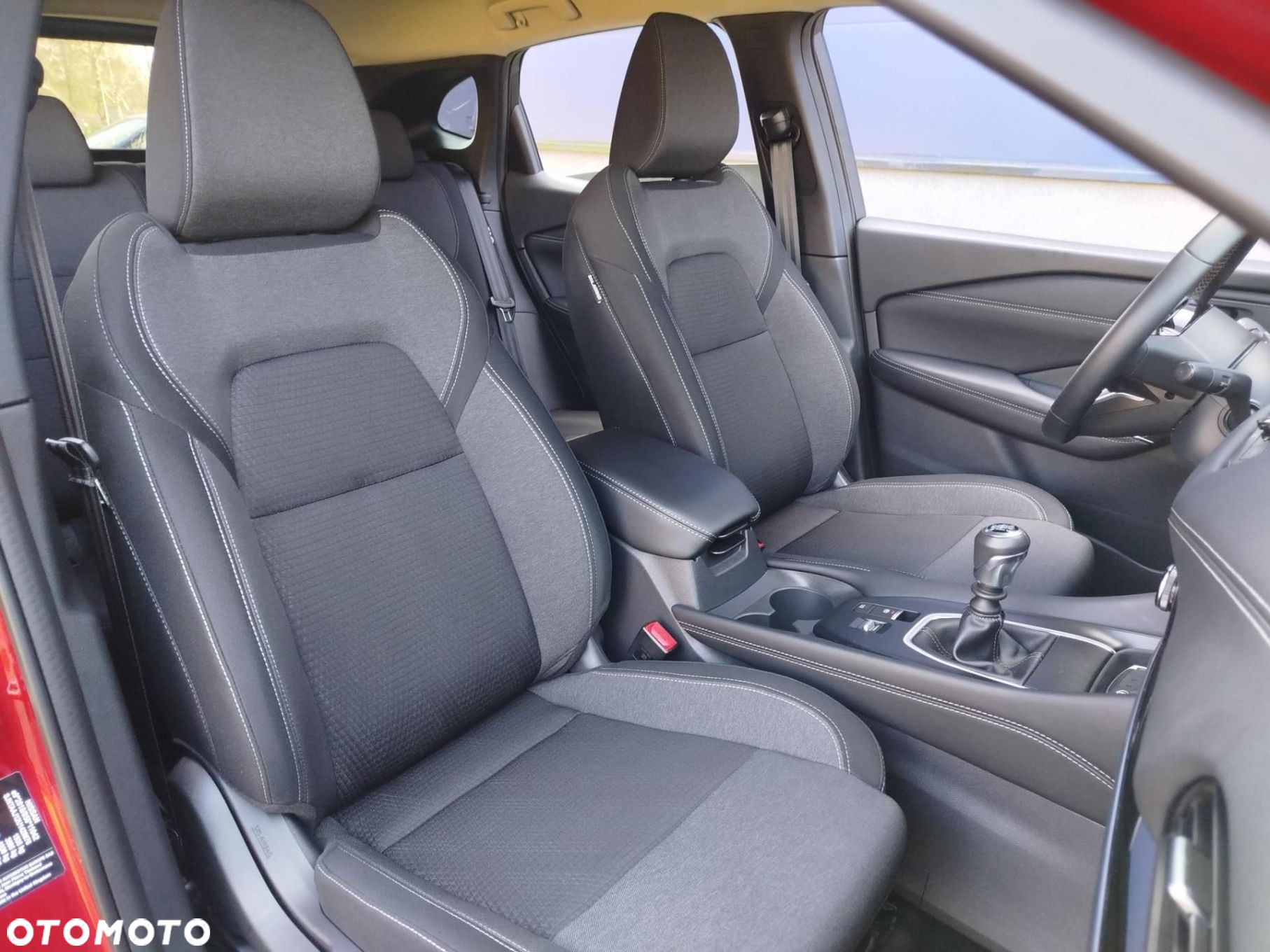 Nissan Qashqai 1.3 DIG-T mHEV N-Connecta - 25