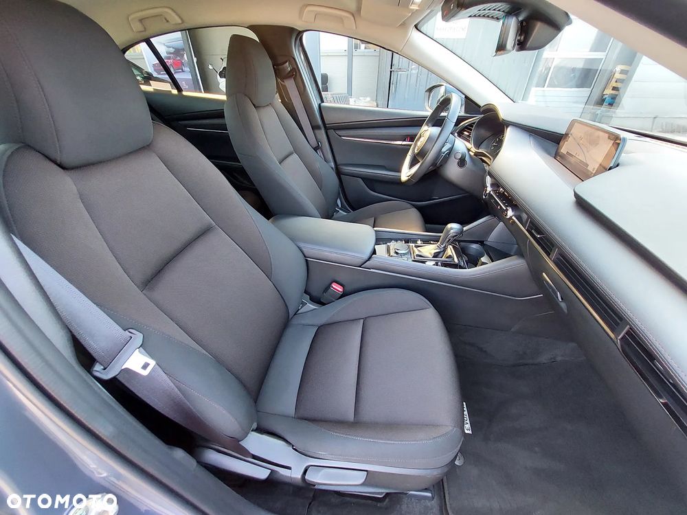 Mazda 3 - 6