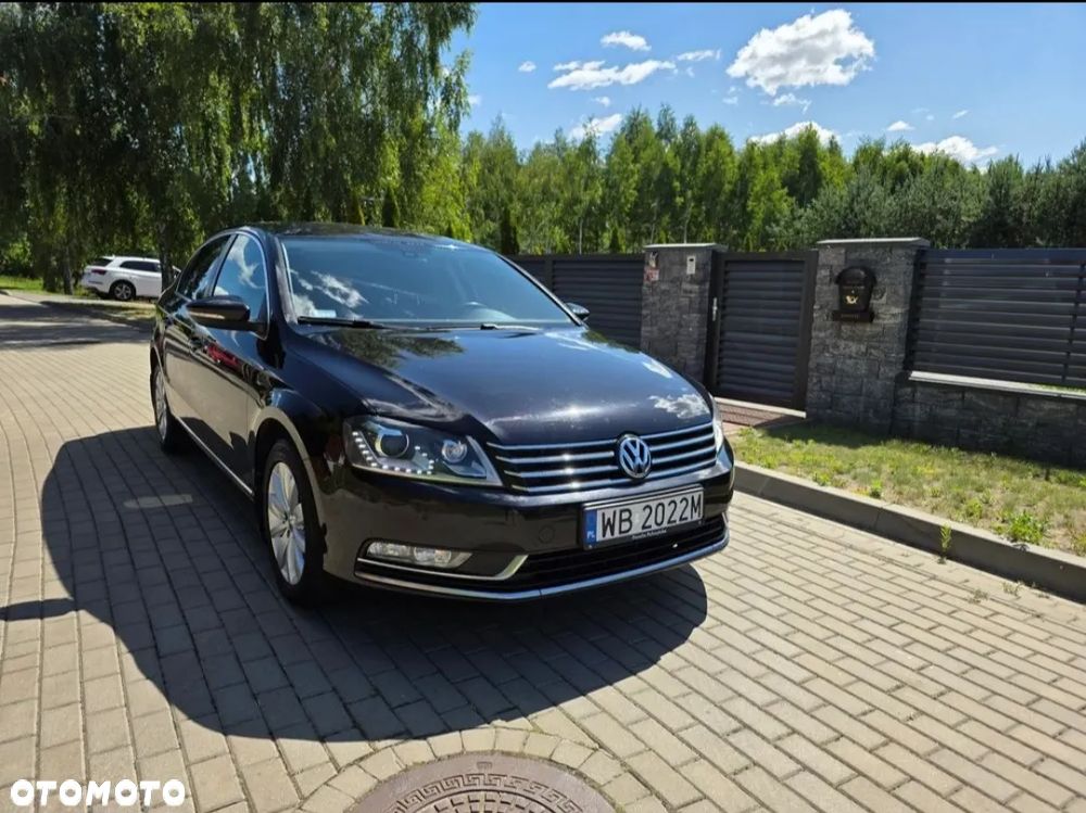 Volkswagen Passat 2.0 TDI Comfortline - 11