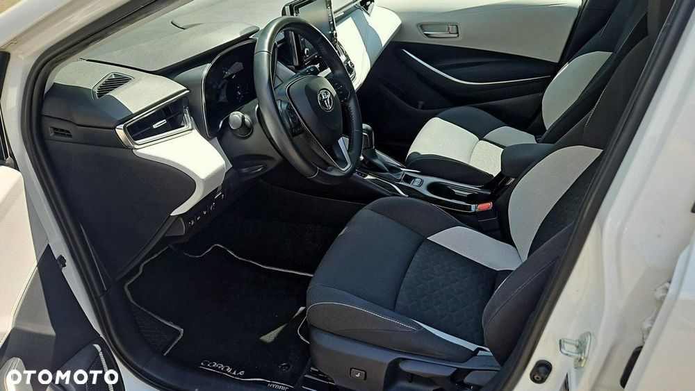 Toyota Corolla 1.8 Hybrid Comfort - 16