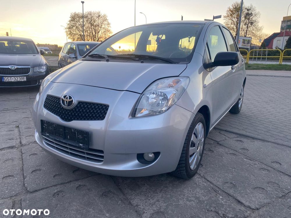 Toyota Yaris 1.3 VVT-i Executive - 8