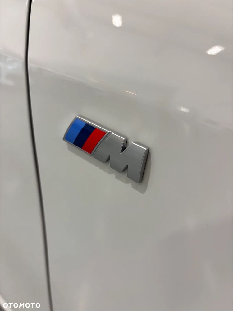 BMW Seria 1 120i - 24
