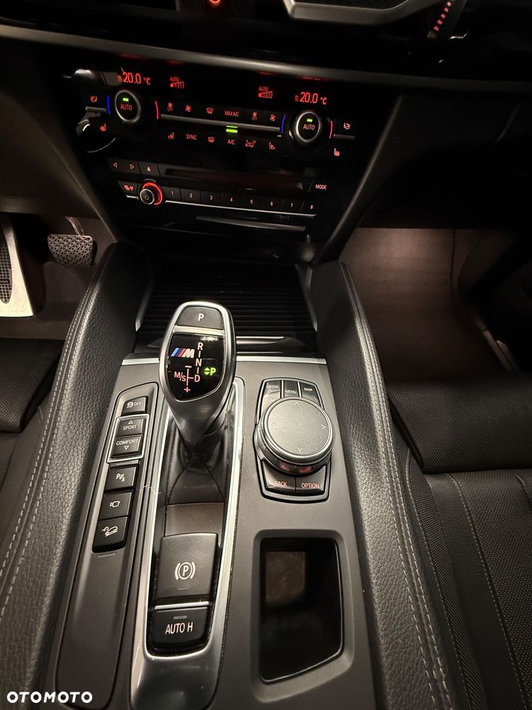 BMW X6M - 19