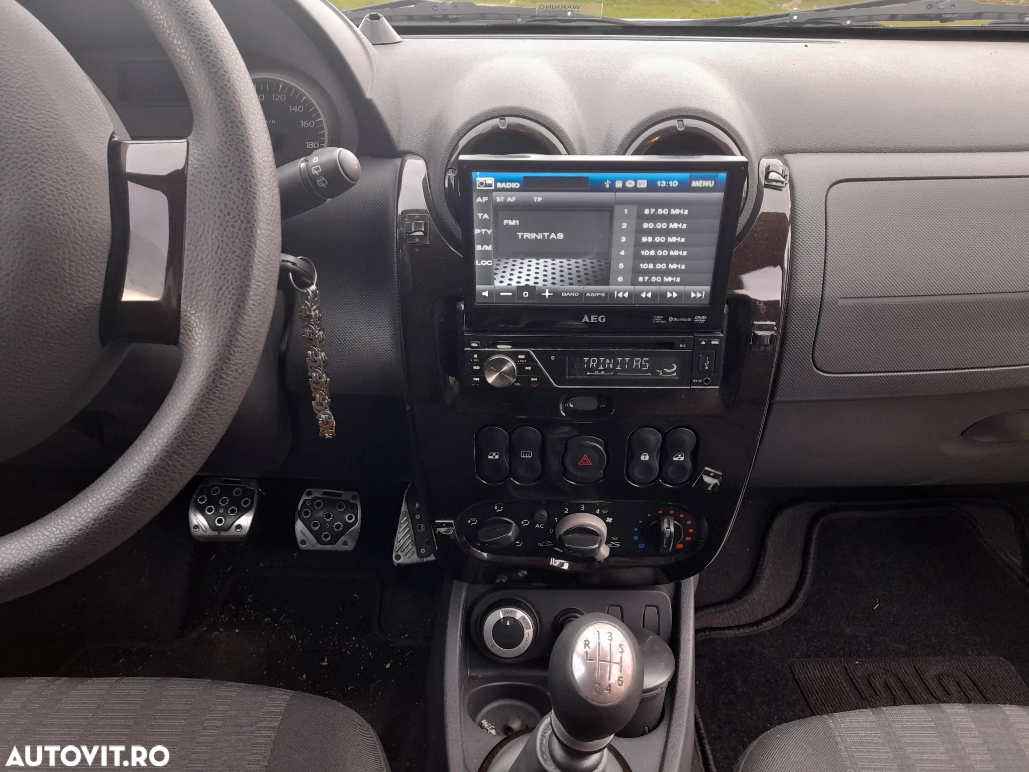 Dacia Duster 1.6 4x4 Prestige - 5
