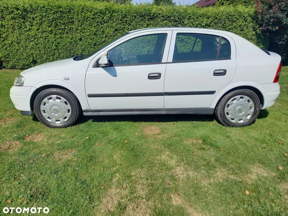 Opel Astra 1.4 - 3