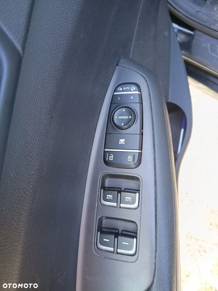 Kia Optima 1.7 CRDI L - 10