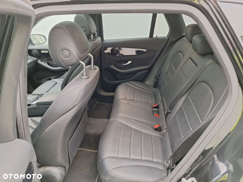 Mercedes-Benz GLC 300 de 4Matic 9G-TRONIC Exclusive - 12