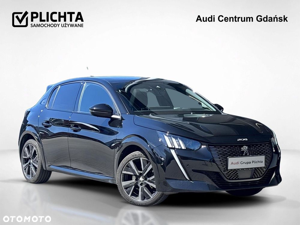 Peugeot 208 - 8