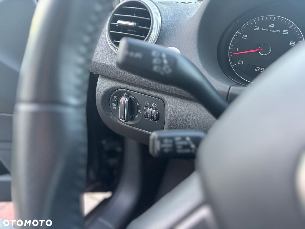 Audi A3 1.6 Attraction - 30