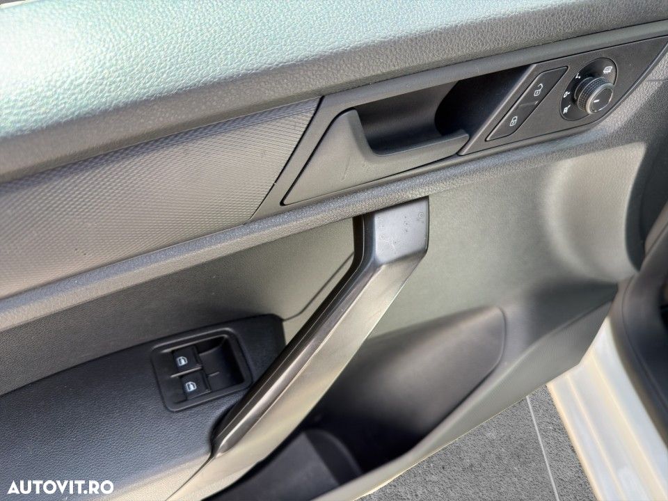 Volkswagen Caddy - 22