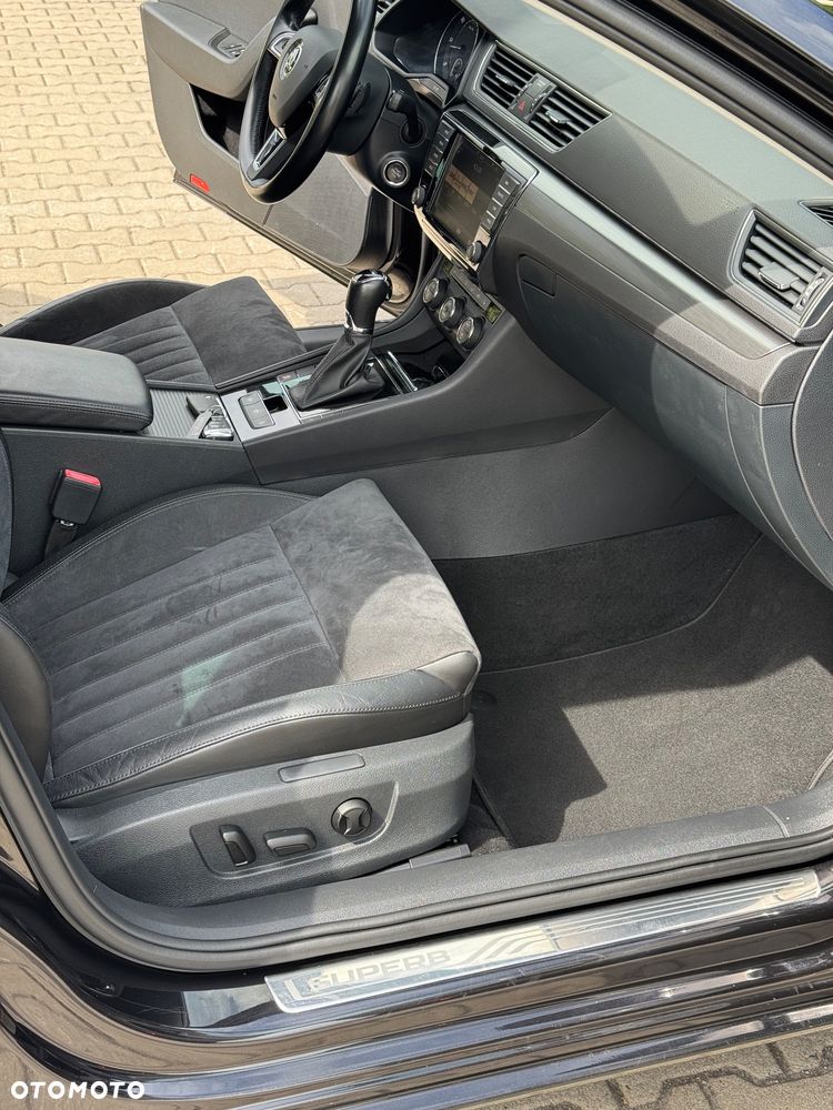 Skoda Superb 2.0 TDI DSG Premium Edition - 28