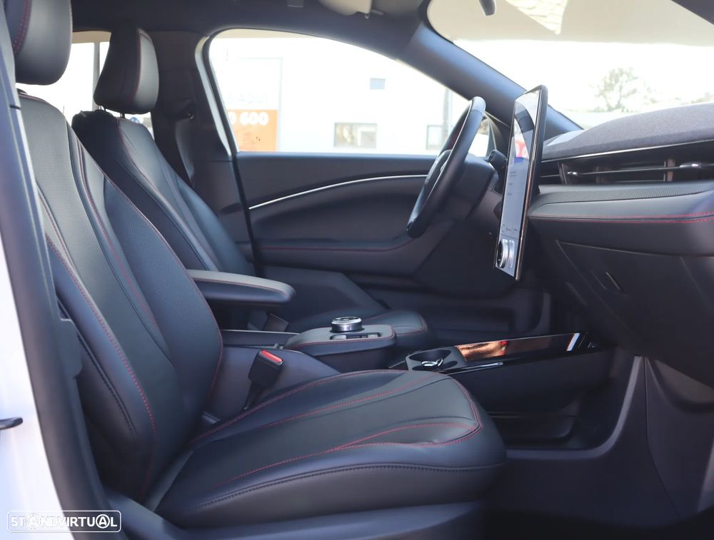 Ford Mustang Mach-E 98.7 kWh Premium - 20