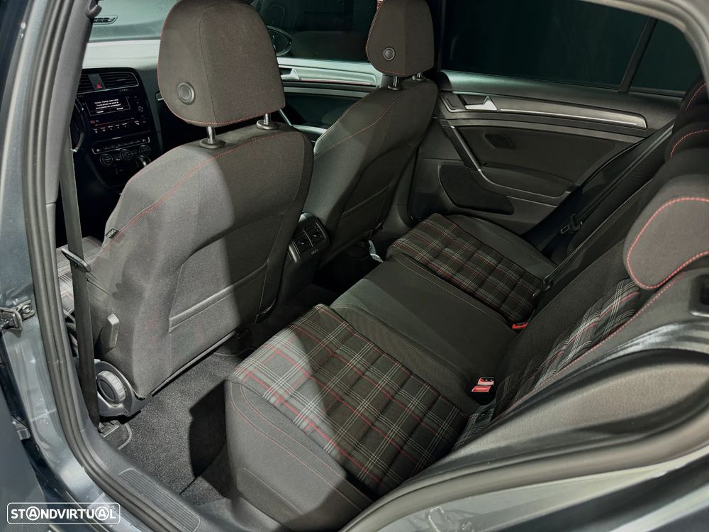 VW Golf GTI (BlueMotion ) DSG Performance - 42