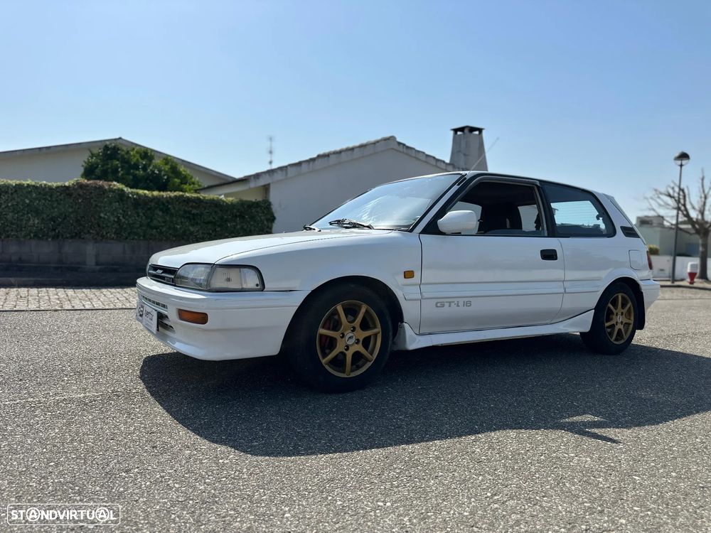Toyota Corolla - 5