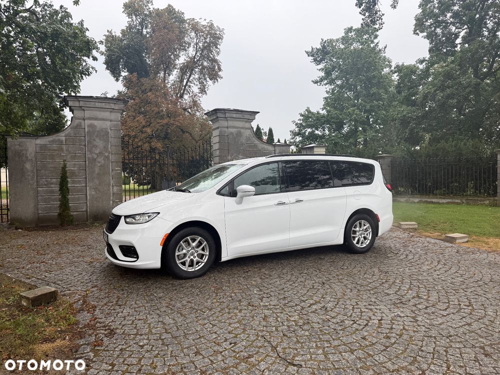 Chrysler Pacifica - 27