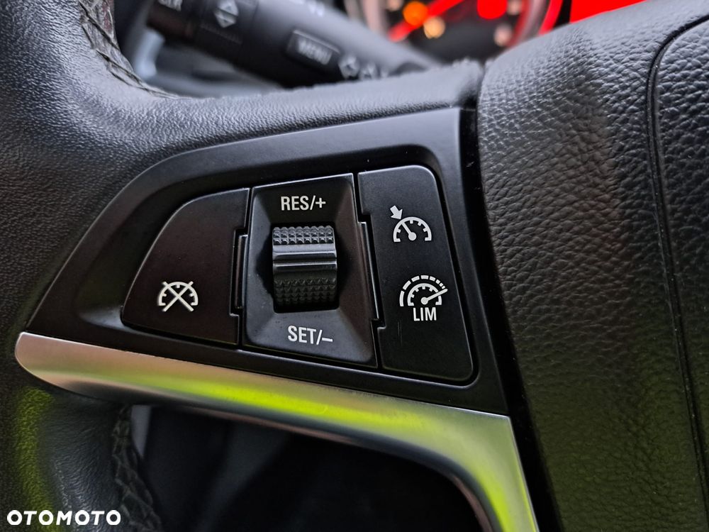 Opel Astra 1.4 T Sport - 13