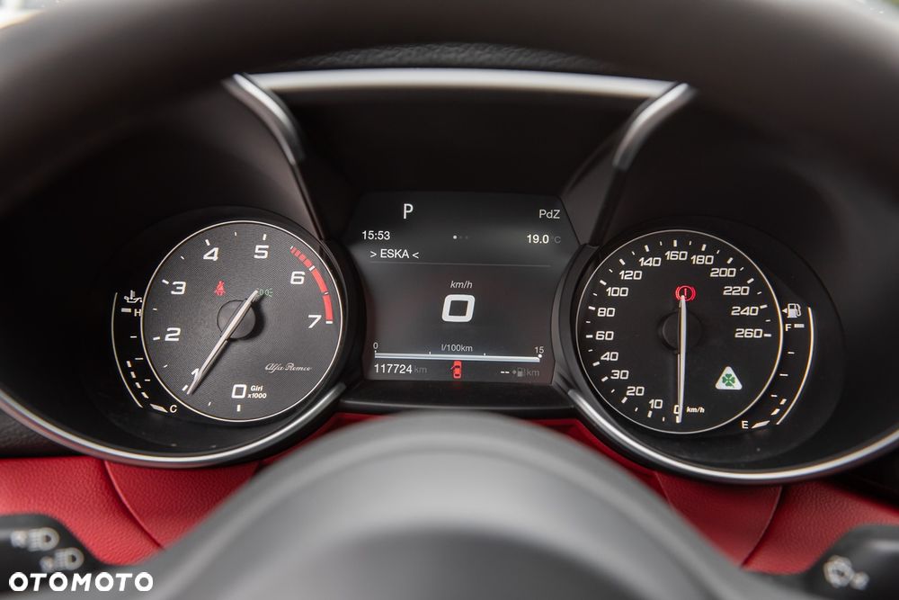Alfa Romeo Giulia 2.0 Turbo Super - 31