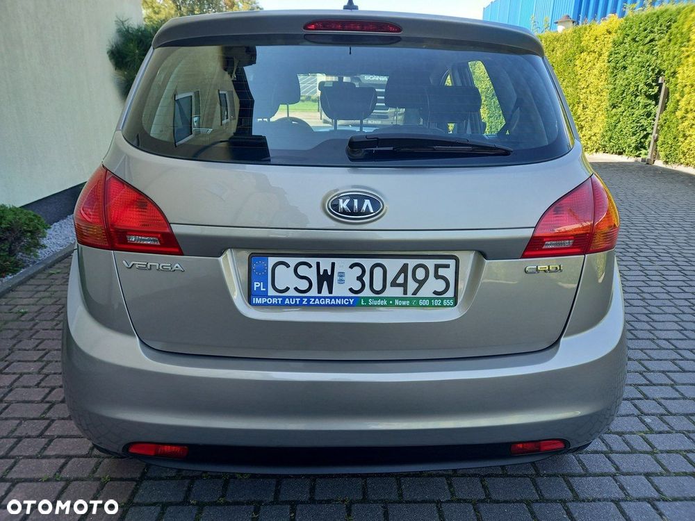 Kia Venga - 15