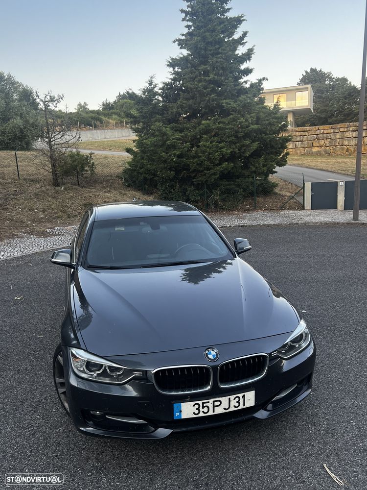 BMW 318 d Line Sport — fotografia 13