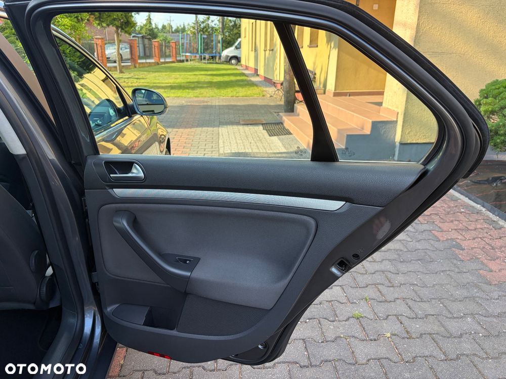 Volkswagen Jetta 1.6 Comfortline - 30